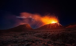 La-Fournaise-volcano.jpg