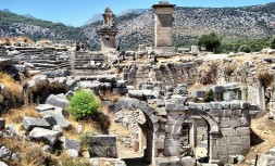 XANTHOS-TURKEY_-_panoramio.jpg