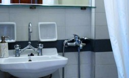 bath_fetsis.jpg